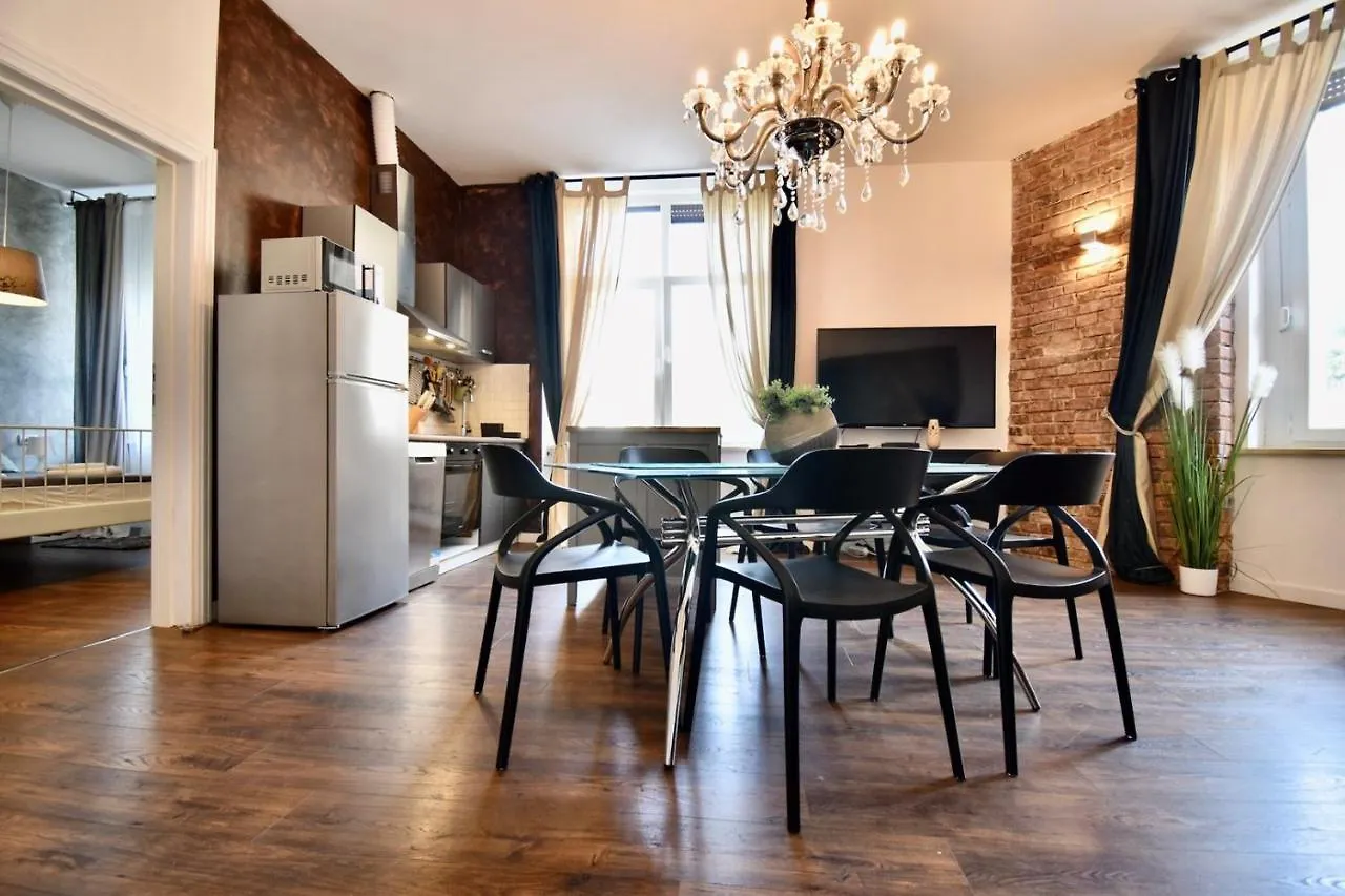 Гостевой дом Luxury Apartments In The City Centre**** Пула