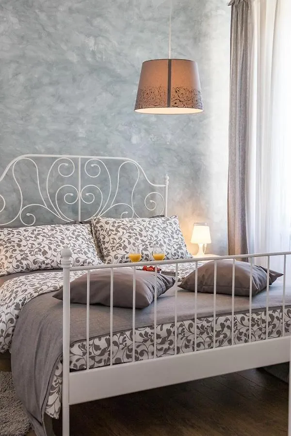 Гостевой дом Luxury Apartments In The City Centre**** Пула